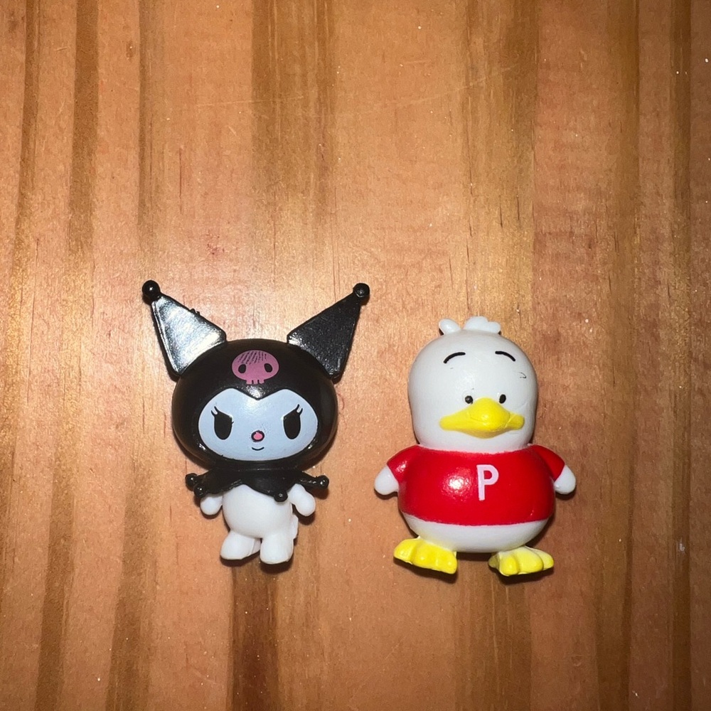 New in bags sanrio Kuromi and Pekkle figures